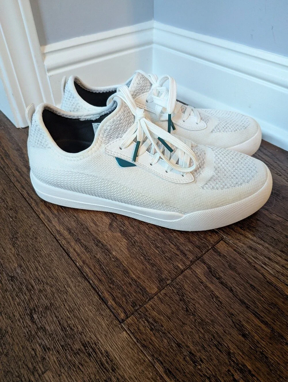 Vessi Women's White Weekend Sneakers Casual Size 7
